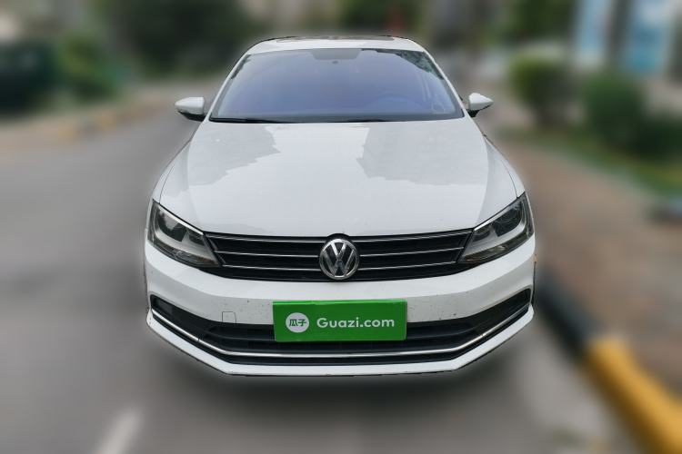 Used Volkswagen Sagitar 2017 1.6L Automatic Comfort Model Front