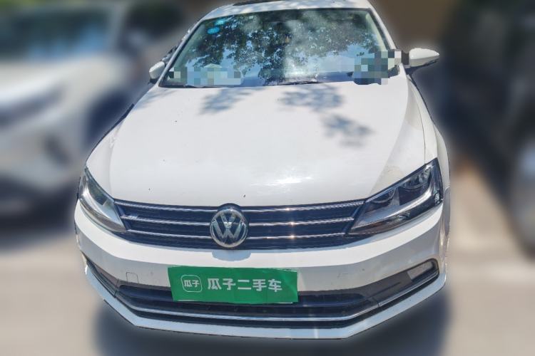 Used Volkswagen Sagitar 2017 1.6L Manual Comfort Model Front