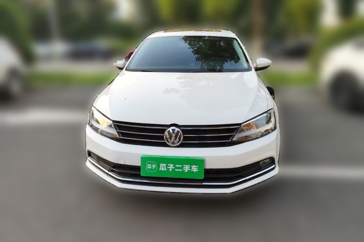 Used Volkswagen Sagitar 2017 230TSI Automatic Comfort Version Front