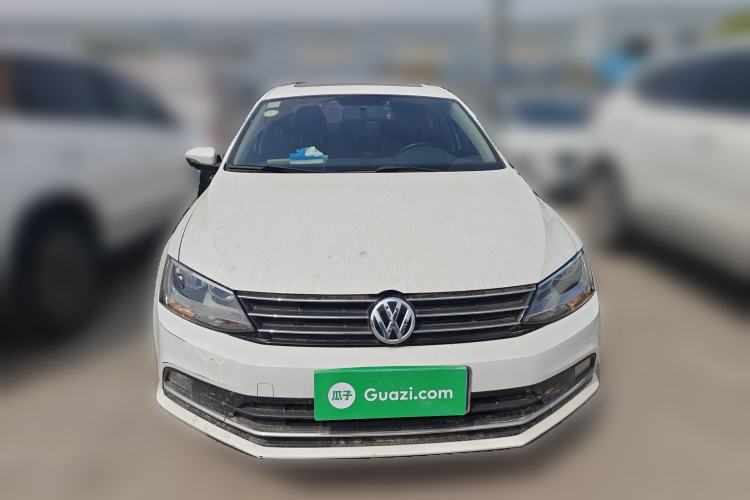 Used Volkswagen Sagitar 2017 230TSI Automatic Comfort Version Front