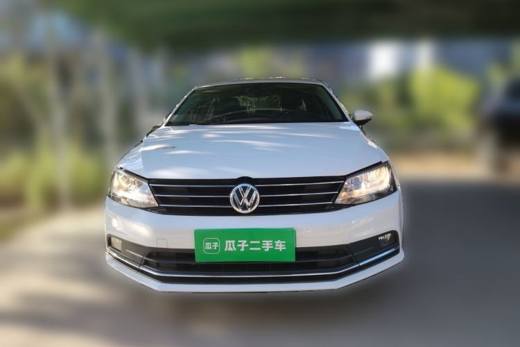 Used Volkswagen Sagitar 2017 180TSI Automatic Luxury Edition Front