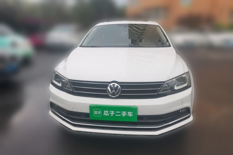 Used Volkswagen Sagitar 2017 230TSI Automatic Luxury Edition Front