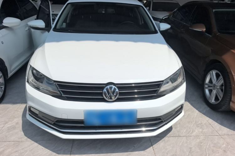 Used Volkswagen Sagitar 2017 230TSI Automatic Comfort Version Front
