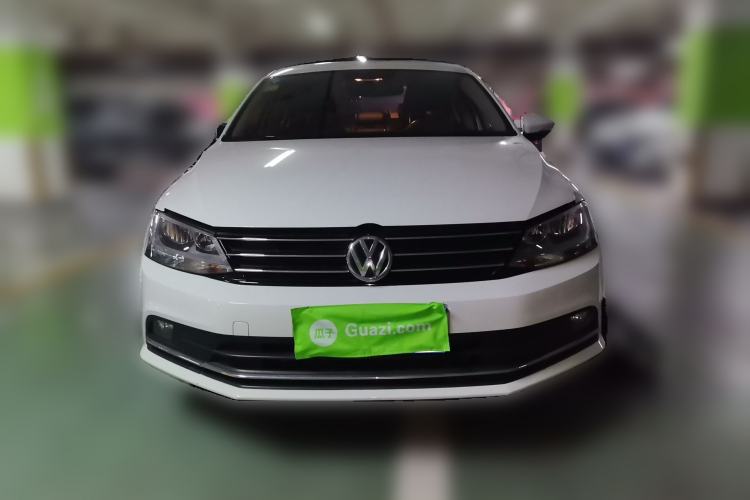 Used Volkswagen Sagitar 2017 230TSI Automatic Comfort Version Front