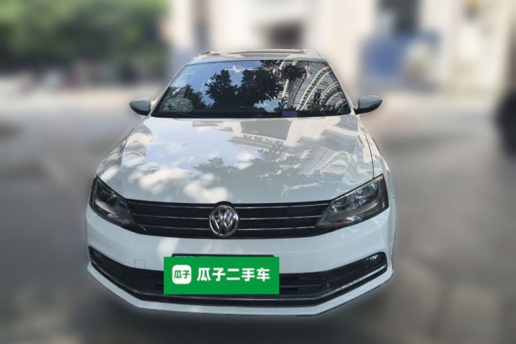 Used Volkswagen Sagitar 2017 230TSI Automatic Comfort Version Front