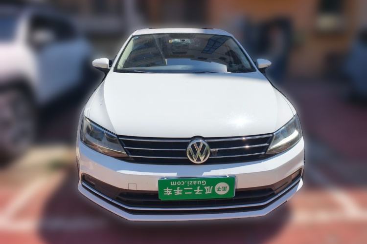 Used Volkswagen Sagitar 2017 230TSI Automatic Comfort Version Front