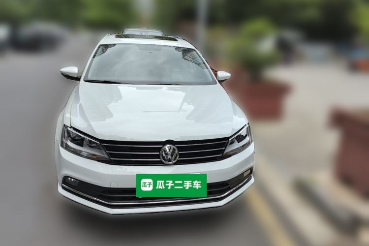 Used Volkswagen Sagitar 2017 230TSI Automatic Comfort Version Front