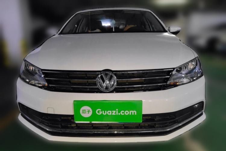 Used Volkswagen Sagitar 2017 230TSI Automatic Comfort Version Front