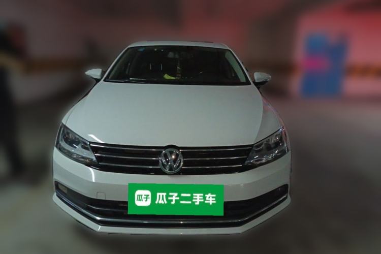 Used Volkswagen Sagitar 2017 230TSI Automatic Comfort Version Front