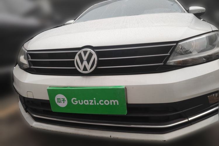 Used Volkswagen Sagitar 2017 230TSI Automatic Comfort Version Front