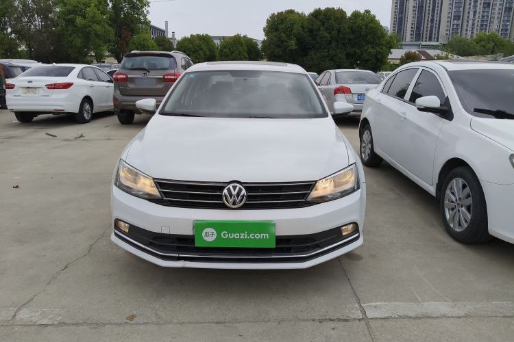 Used Volkswagen Sagitar 2017 1.6L Manual Comfort Model Front