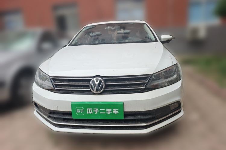 Used Volkswagen Sagitar 2017 1.6L Manual Comfort Model Front