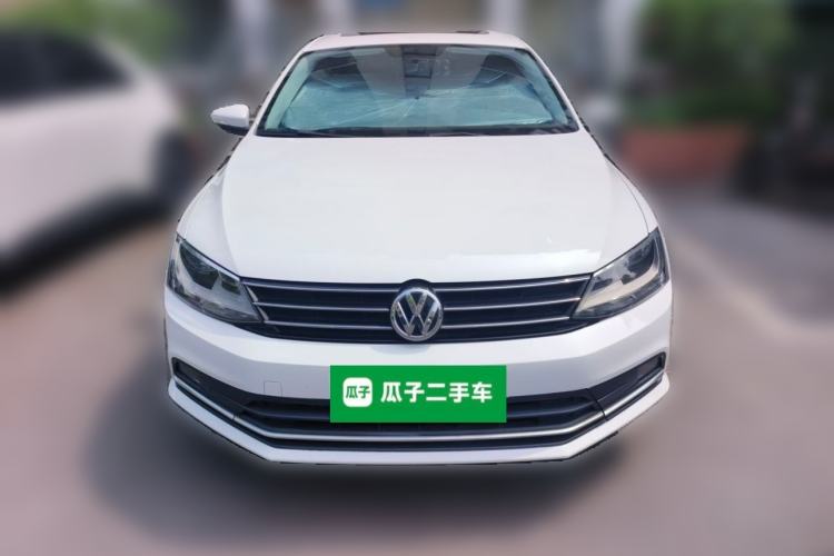 Used Volkswagen Sagitar 2017 230TSI Automatic Comfort Version Front