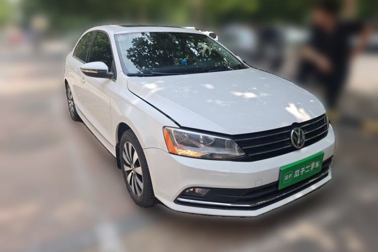 Used Volkswagen Sagitar 2017 1.6L Manual Comfort Model Front Right 45 Deg