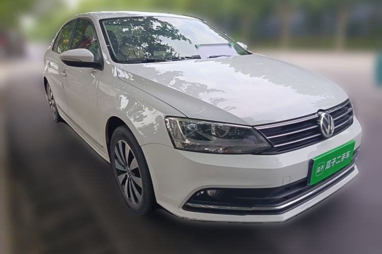 Used Volkswagen Sagitar 2017 1.6L Manual Comfort Model Front Right 45 Deg