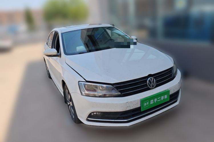 Used Volkswagen Sagitar 2017 1.6L Automatic Fashion Model Front Right 45 Deg