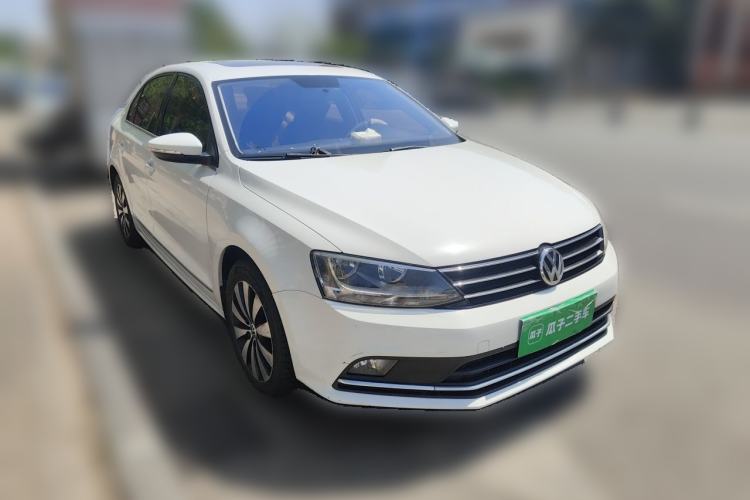 Used Volkswagen Sagitar 2017 1.6L Automatic Comfort Model Front Right 45 Deg