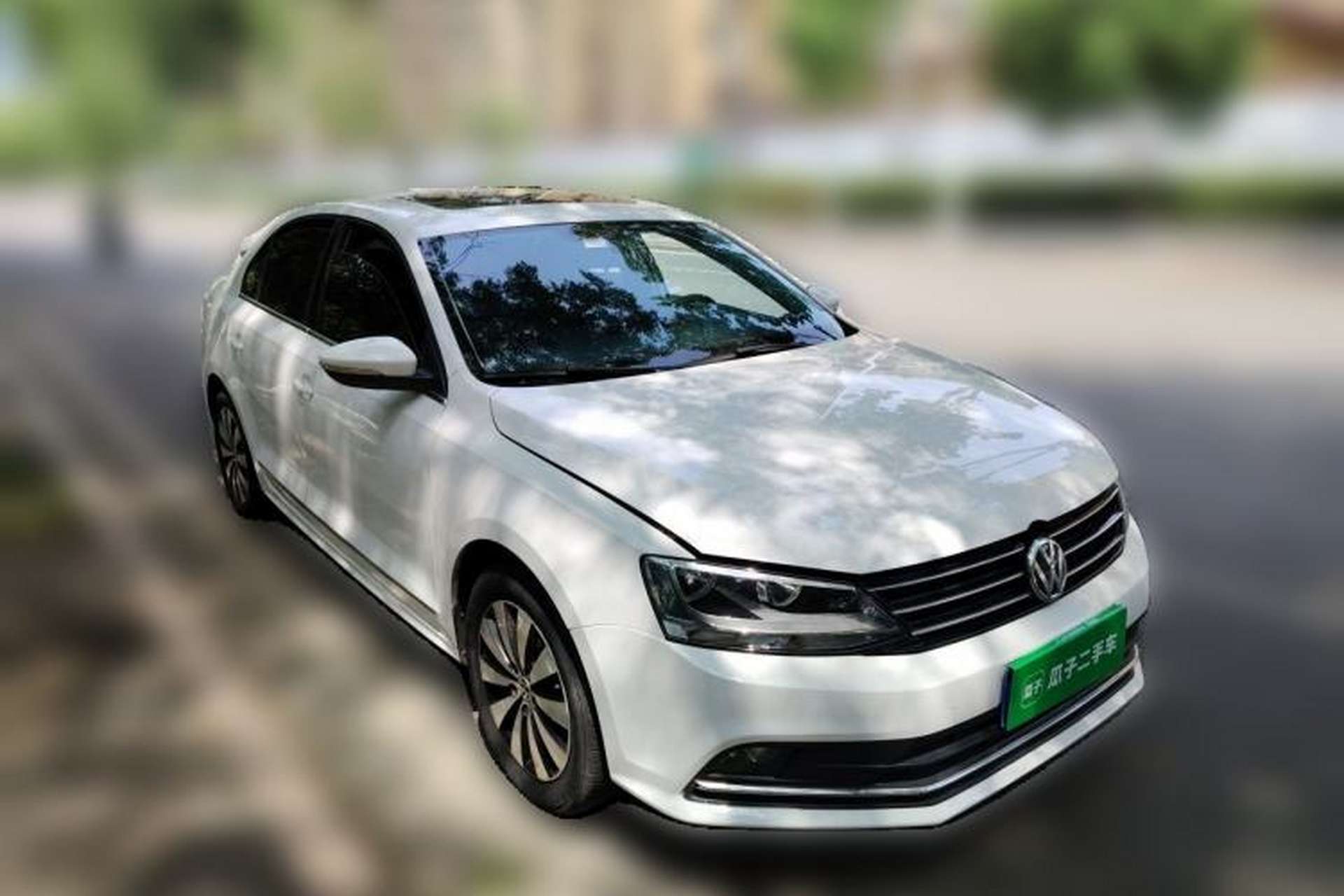 Used Volkswagen Sagitar 2017 230TSI Automatic Comfort Version Front Right 45 Deg