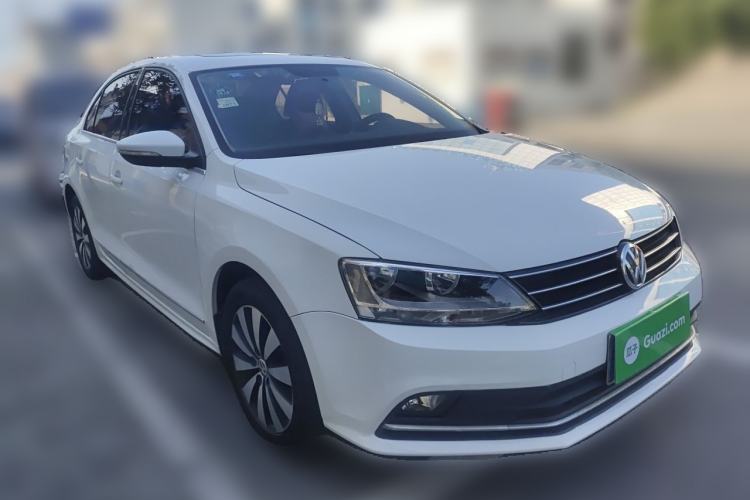 Used Volkswagen Sagitar 2017 1.6L Automatic Comfort Model Front Right 45 Deg
