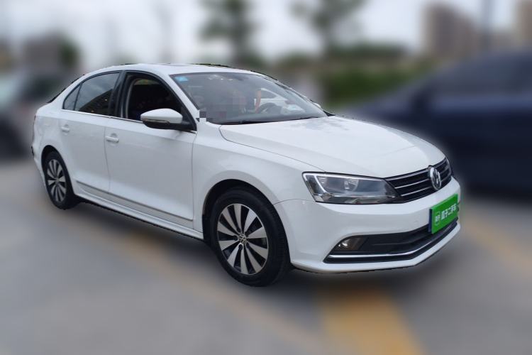Used Volkswagen Sagitar 2017 1.6L Automatic Comfort Model Front Right 45 Deg