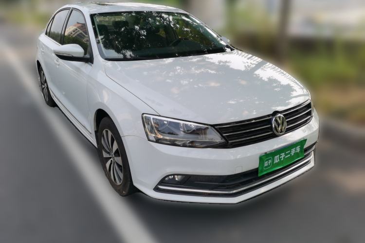 Used Volkswagen Sagitar 2017 1.6L Automatic Comfort Model Front Right 45 Deg