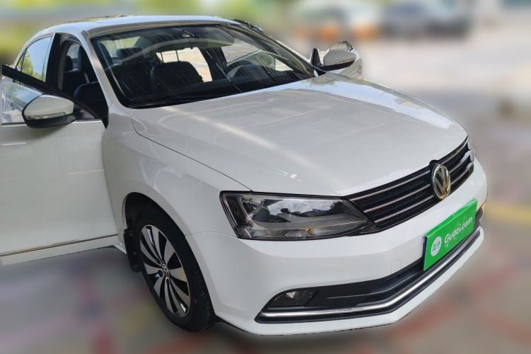 Used Volkswagen Sagitar 2017 1.6L Automatic Comfort Model Front Right 45 Deg