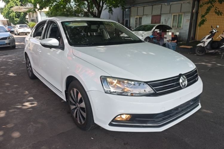 Used Volkswagen Sagitar 2017 1.6L Automatic Comfort Model Front Right 45 Deg