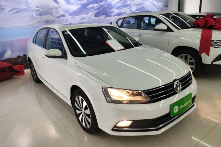 Used Volkswagen Sagitar 2017 1.6L Automatic Comfort Model Front Right 45 Deg