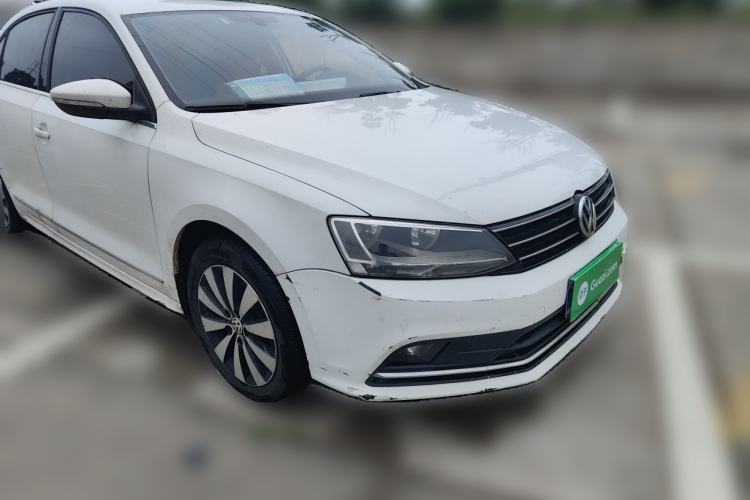 Used Volkswagen Sagitar 2017 1.6L Manual Comfort Model Front Right 45 Deg