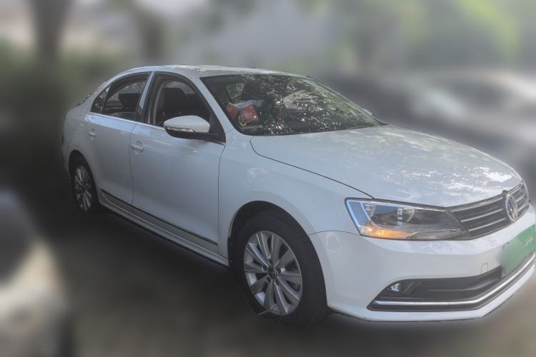 Used Volkswagen Sagitar 2017 1.6L Manual Comfort Model Front Right 45 Deg