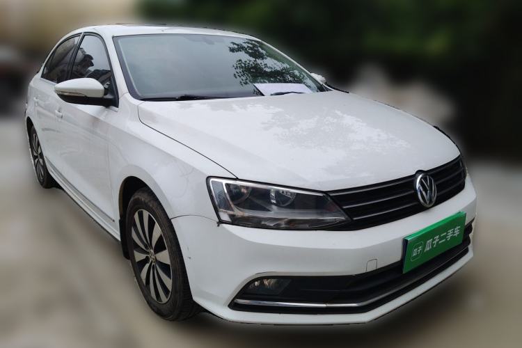 Used Volkswagen Sagitar 2017 1.6L Manual Comfort Model Front Right 45 Deg