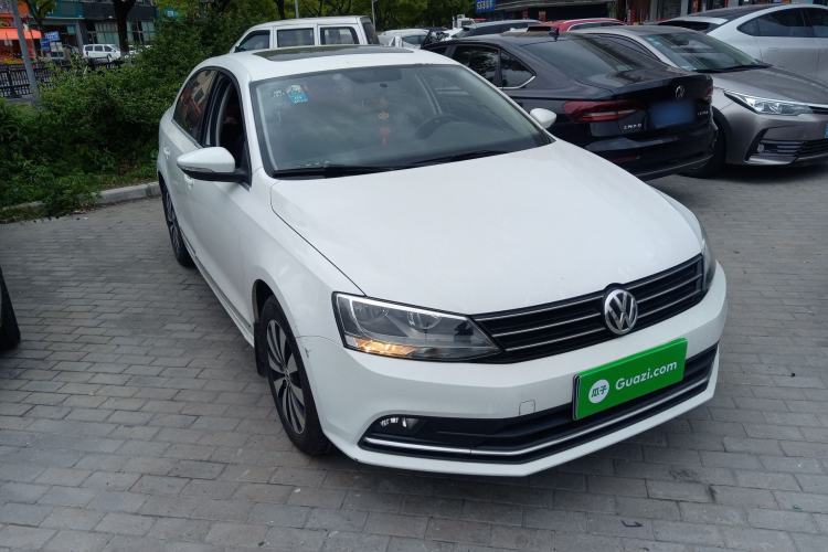 Used Volkswagen Sagitar 2017 1.6L Automatic Comfort Model Front Right 45 Deg