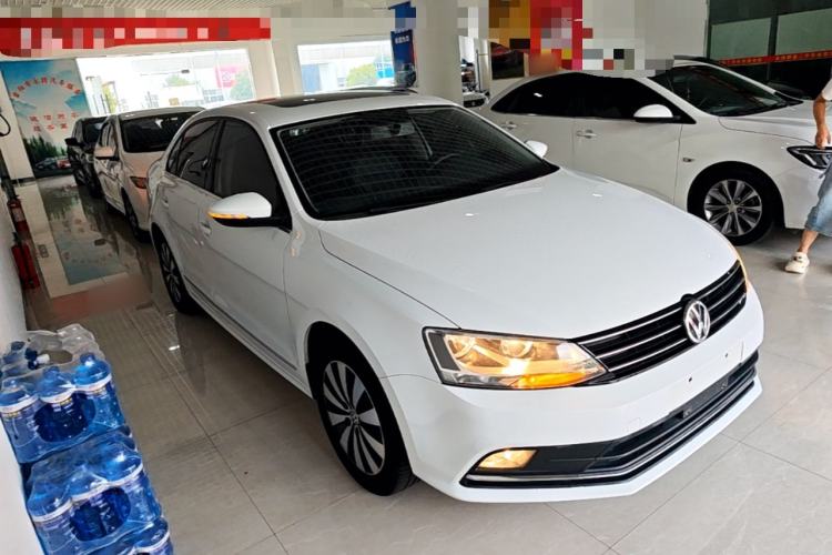 Used Volkswagen Sagitar 2017 1.6L Automatic Comfort Model Front Right 45 Deg