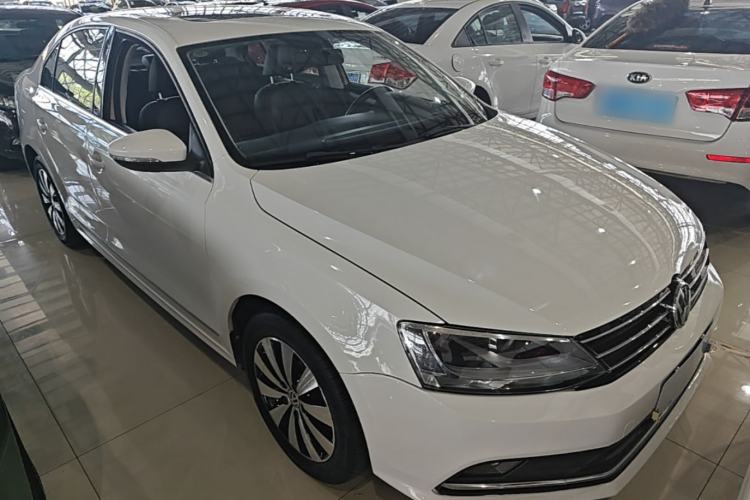 Used Volkswagen Sagitar 2017 1.6L Automatic Comfort Model Front Right 45 Deg
