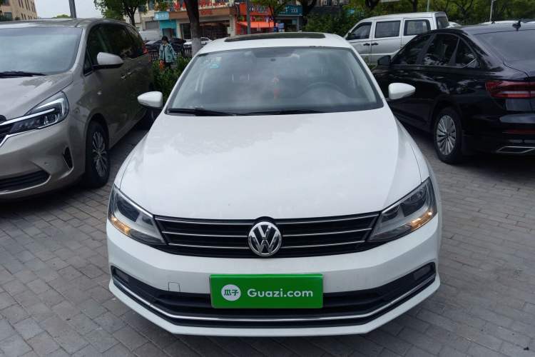 Used Volkswagen Sagitar 2017 1.6L Automatic Comfort Model Front
