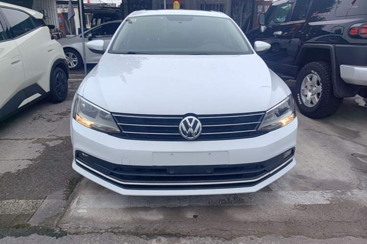 Used Volkswagen Sagitar 2017 230TSI Automatic Comfort Version Front