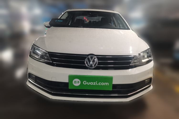 Used Volkswagen Sagitar 2017 230TSI Automatic Luxury Edition Front
