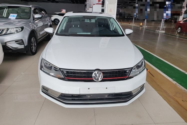Used Volkswagen Sagitar 2017 230TSI Automatic Comfort Version Front