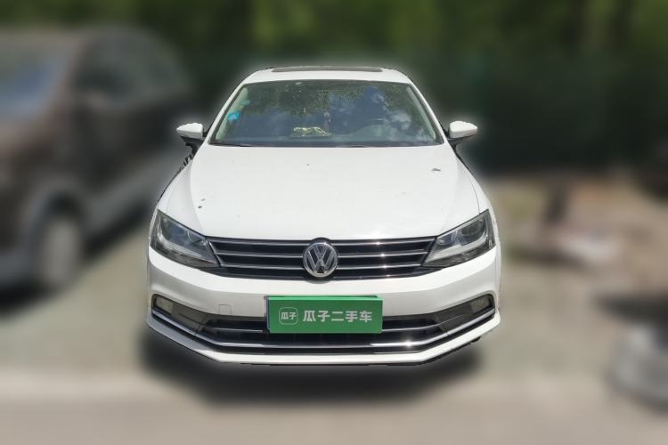 Used Volkswagen Sagitar 2017 1.6L Manual Comfort Model Front