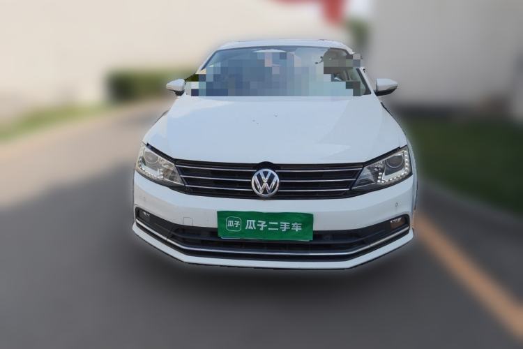 Used Volkswagen Sagitar 2017 230TSI Automatic Luxury Edition Front