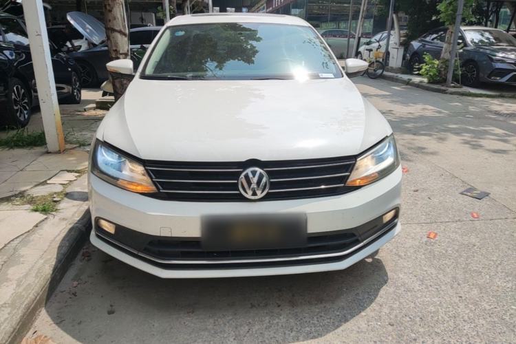 Used Volkswagen Sagitar 2017 230TSI Automatic Comfort Version Front