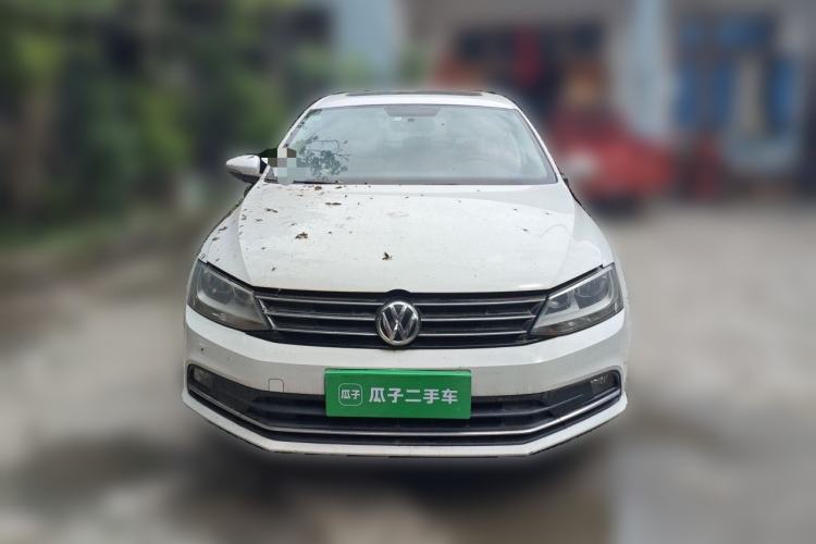 Used Volkswagen Sagitar 2017 1.6L Manual Comfort Model Front