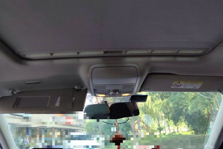 Used Volkswagen Sagitar 2017 230TSI Automatic Comfort Version Headliner