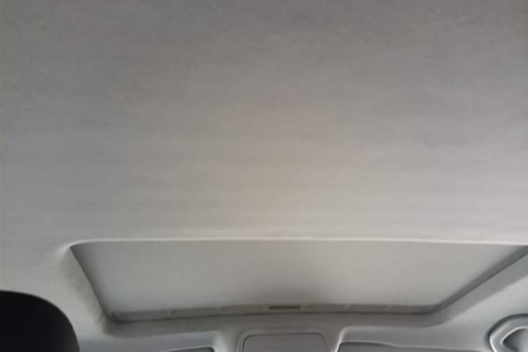 Used Volkswagen Sagitar 2017 180TSI Automatic Luxury Edition Headliner