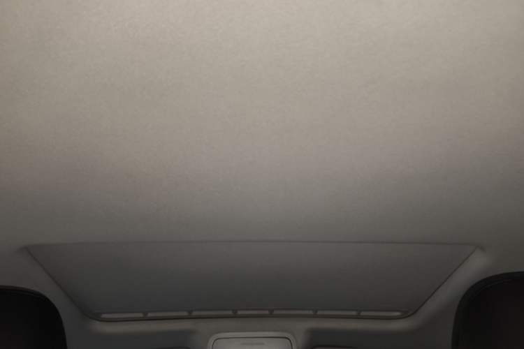 Used Volkswagen Sagitar 2017 230TSI Automatic Comfort Version Headliner