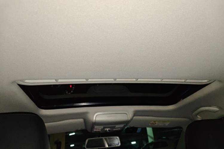 Used Volkswagen Sagitar 2017 1.6L Automatic Comfort Model Headliner