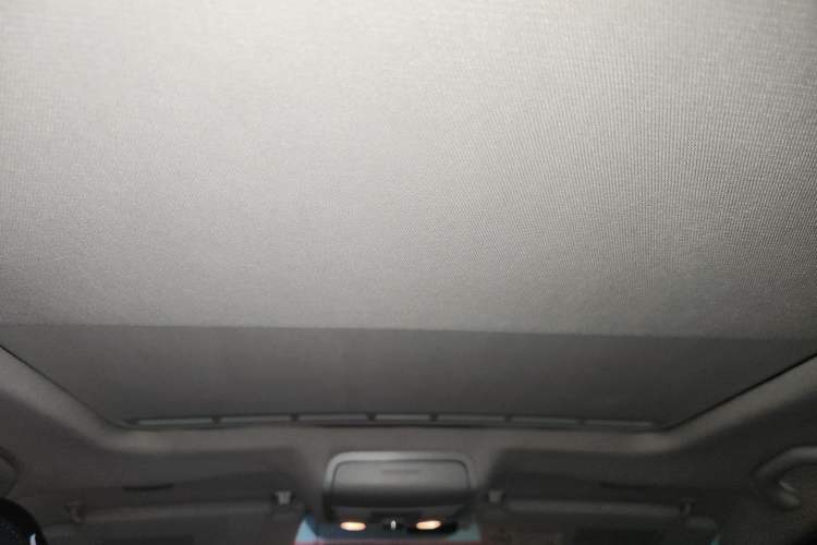 Used Volkswagen Sagitar 2017 230TSI Automatic Comfort Version Headliner