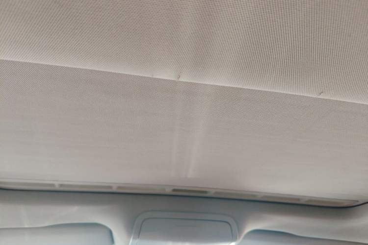 Used Volkswagen Sagitar 2017 1.6L Manual Comfort Model Headliner