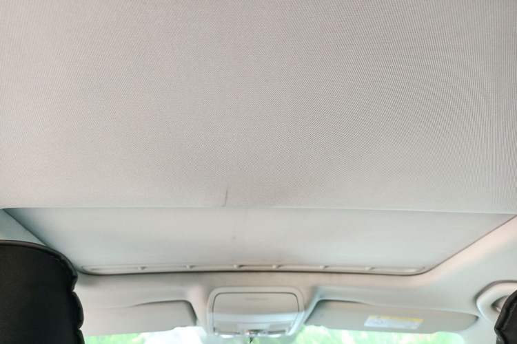 Used Volkswagen Sagitar 2017 230TSI Manual Comfort Model Headliner