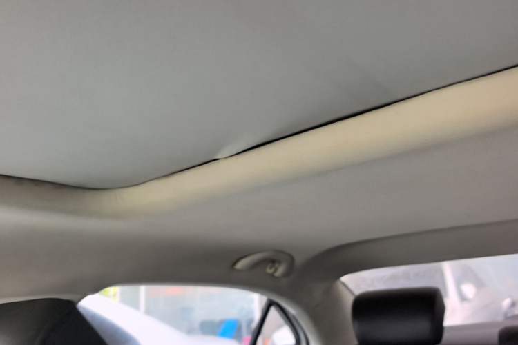 Used Volkswagen Sagitar 2017 230TSI Automatic Comfort Version Headliner